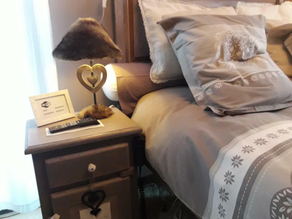 Romantic Room In Brussels Sky Екстериор снимка